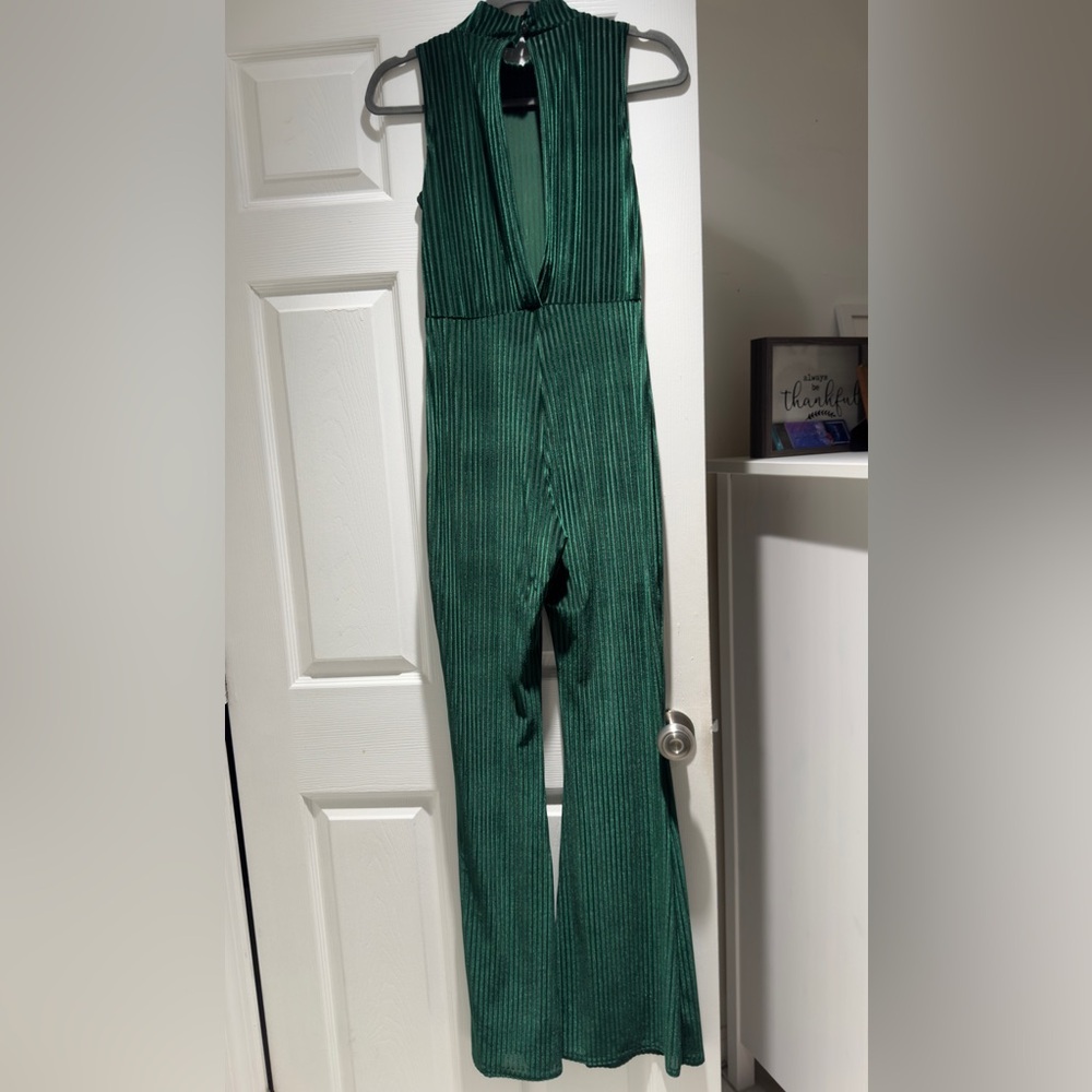 PrettyLittleThing Ribbed Green Jumpsuit - Picture 4 of 7